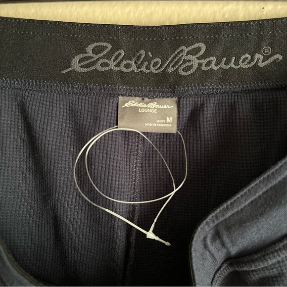 Men's Medium Eddie Bauer 2-Piece Lounge Set Tee Shirt & Shorts Gray & Navy - Picture 6 of 12